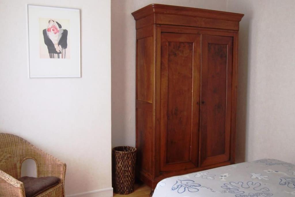 Le 105 Bis Eiffel Bed & Breakfast Paris Exterior photo